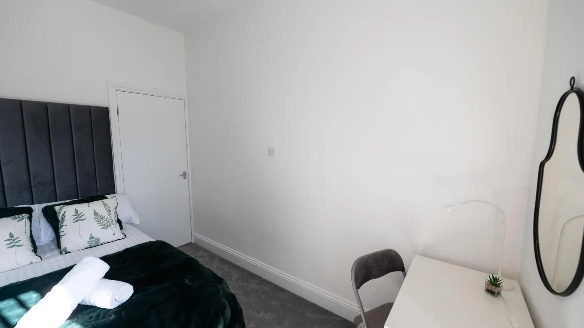 Willa Wingrove 5 Bdrm Large House Free Parking And Wifi Newcastle upon Tyne 0*,