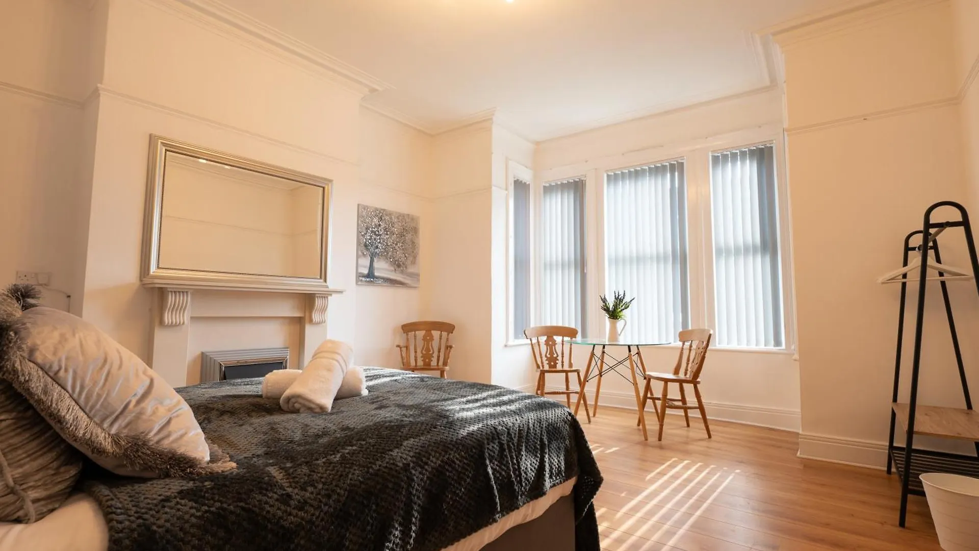 Willa Wingrove 5 Bdrm Large House Free Parking And Wifi Newcastle upon Tyne Dom wakacyjny